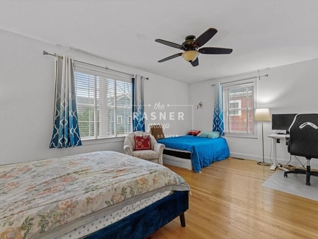 Building Photo - 17 Beacon St