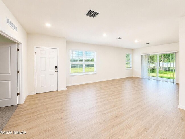 Building Photo - 2500 Kinsale Ln