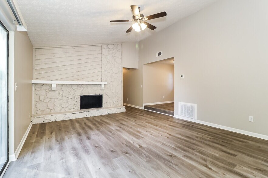 Building Photo - 5427 Covent Way