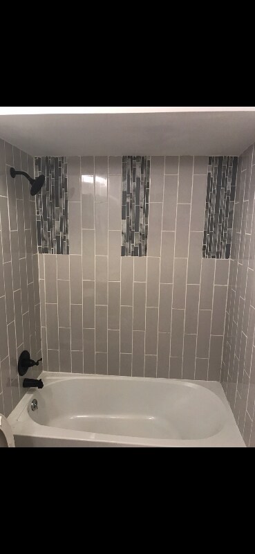 Building Photo - 223 Anderson Ln