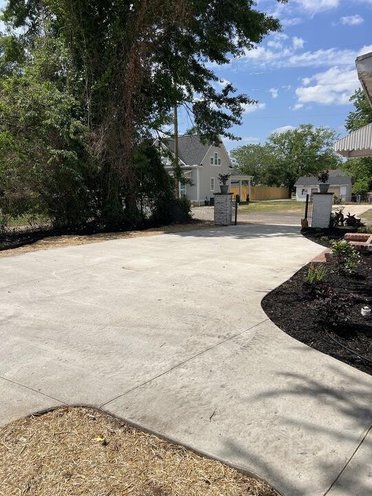 Building Photo - 327 Meridian Ave