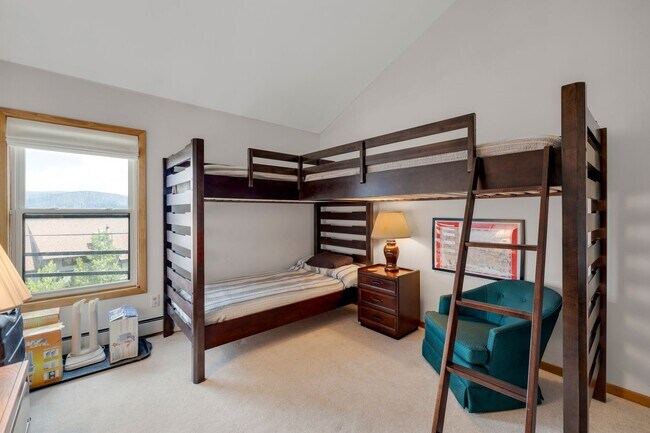 Building Photo - WINTER RENTAL-Buffalo Village-2 Bedroom Plus Loft with Amazing Views