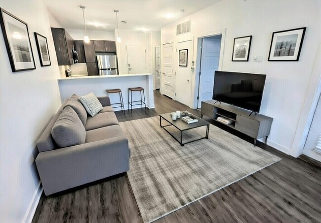 Building Photo - CUE at Aksarben Village