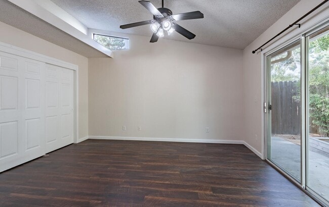 Building Photo - Great 4 Bedroom NW Fresno Home for Lease