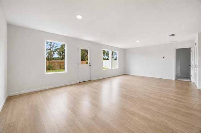 Building Photo - 3841 Amers Lp