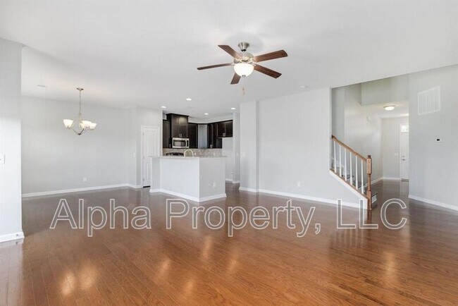 Building Photo - 28 Irvington Dr