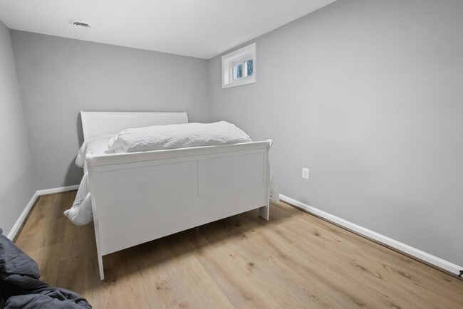 Building Photo - Charming 4BR House in Temple Hills
