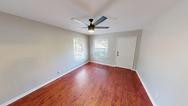 Building Photo - W. Terrace Drive 3115