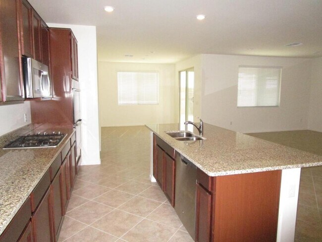 Building Photo - 10242 S Pantano Knolls Dr