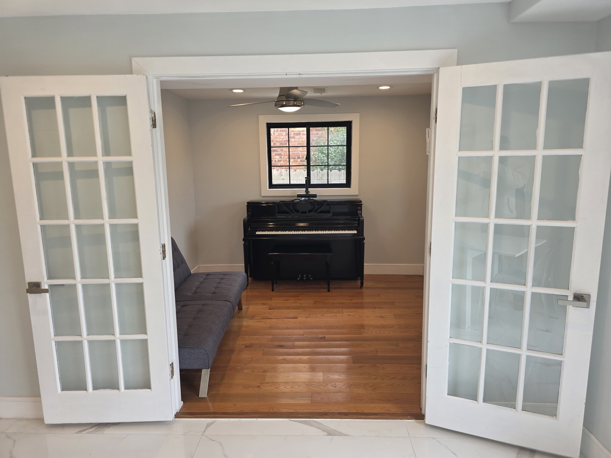 Building Photo - 640 Derby Ave