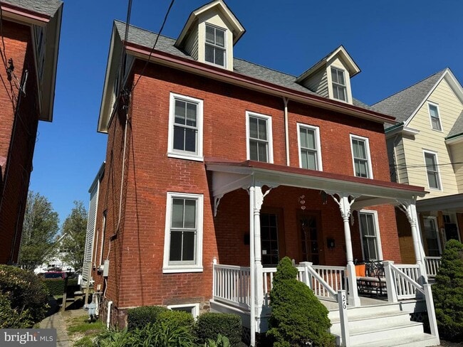 Building Photo - 26 N Congress St