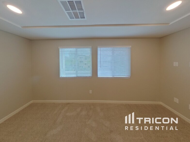 Building Photo - 6743 Palmer Crst St