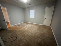 Building Photo - Now Leasing 2 Bedroom Duplex - Douglasville