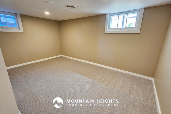 Building Photo - 2911 Hudson Cir