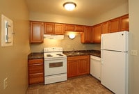 Building Photo - Eastview