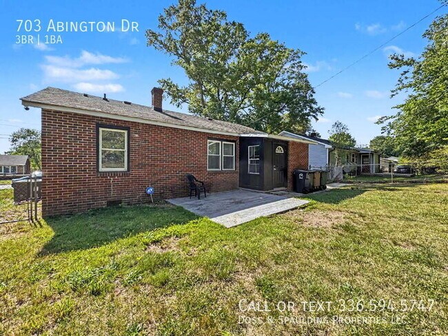 Building Photo - 703 Abington Dr