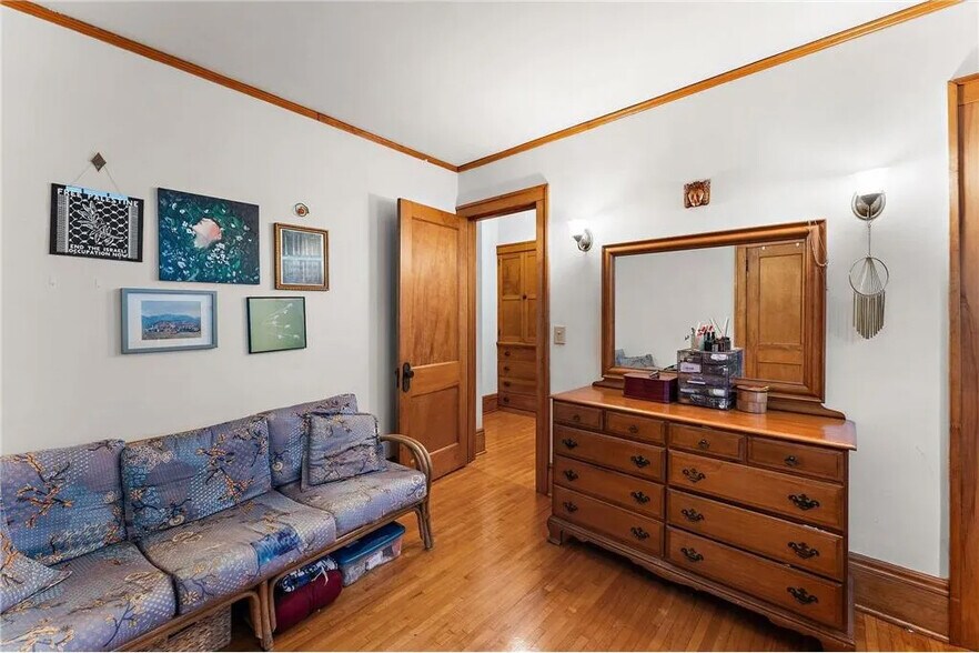 Building Photo - 2017 Laurel Avenue