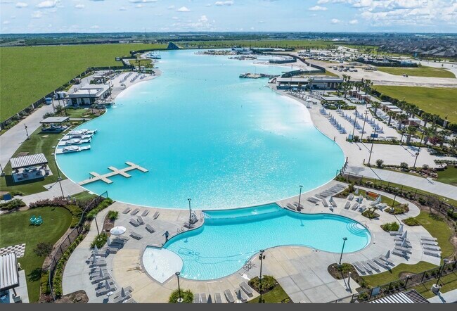 Building Photo - 2513 Seneca Lk Dr