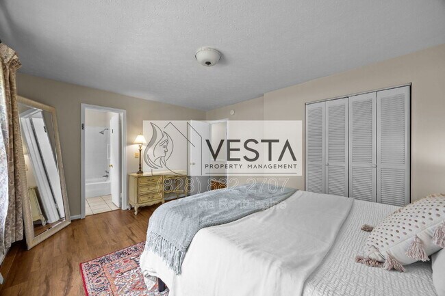 Building Photo - 90 Knob Hill Rd