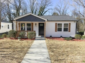 Building Photo - 226 Malvern Dr SW