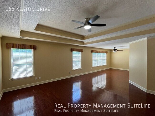 Building Photo - 165 Keaton Dr
