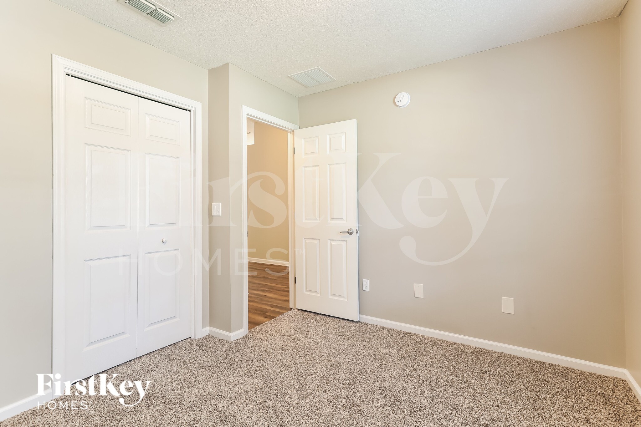 Building Photo - 9146 Jennifer Ln