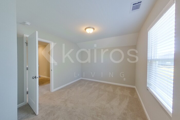 Building Photo - 7333 Foggy River Dr