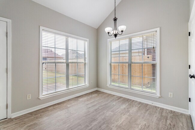Building Photo - 9209 Acadia Pl