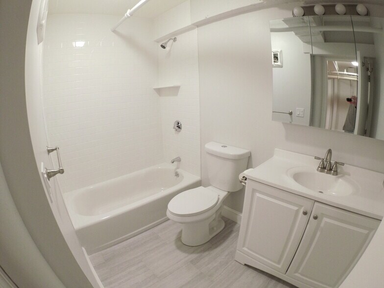 Building Photo - 1468 Commonwealth Ave