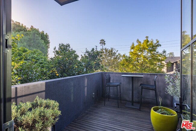 Building Photo - 746 Marco Pl