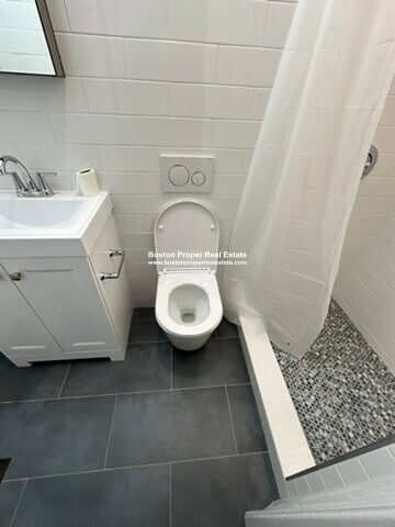 Building Photo - 464 Beacon St