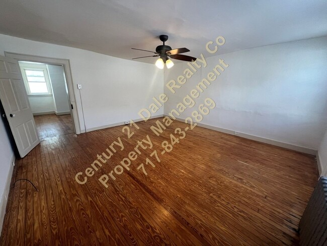 Building Photo - 3 Bedroom Home in Southern School District