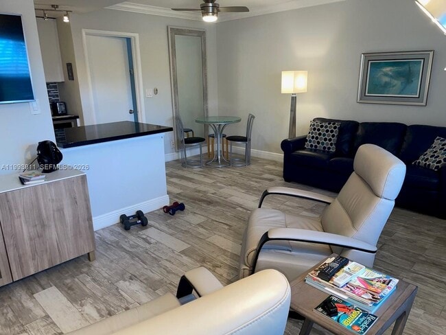 Building Photo - 4658 Bougainvilla Dr