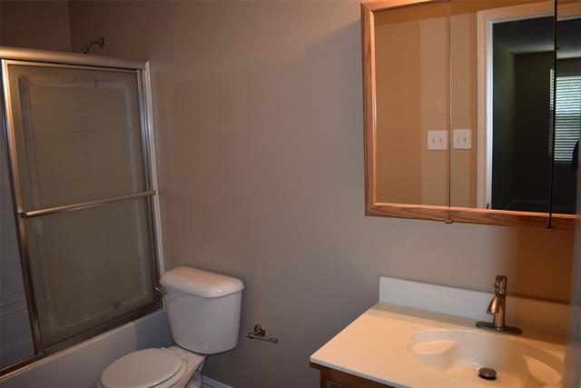 Building Photo - 721 Pickwick Ln