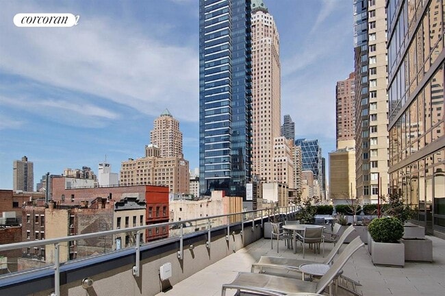 Building Photo - 247 W 46th St