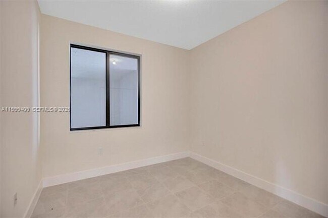 Building Photo - 8265 NW 41st St