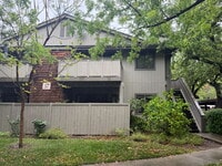Building Photo - Remodeled Condo