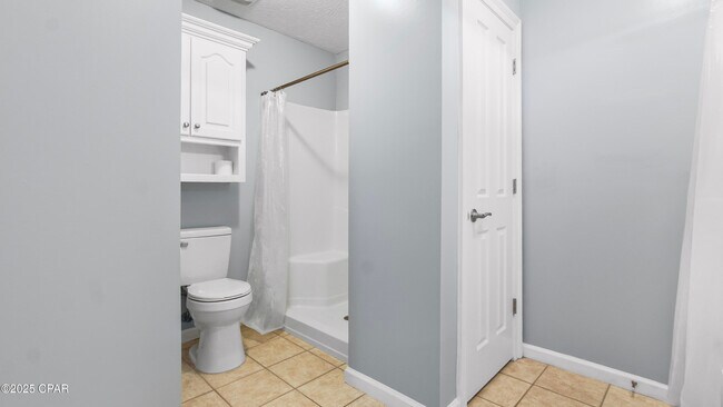 Building Photo - 4806 McCall Ln