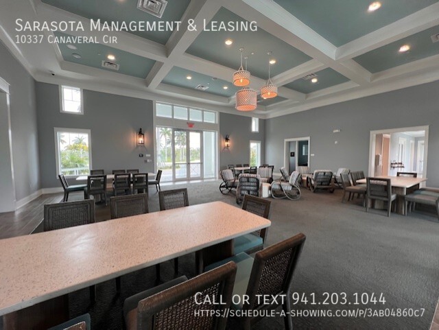 Building Photo - 10337 Canaveral Cir
