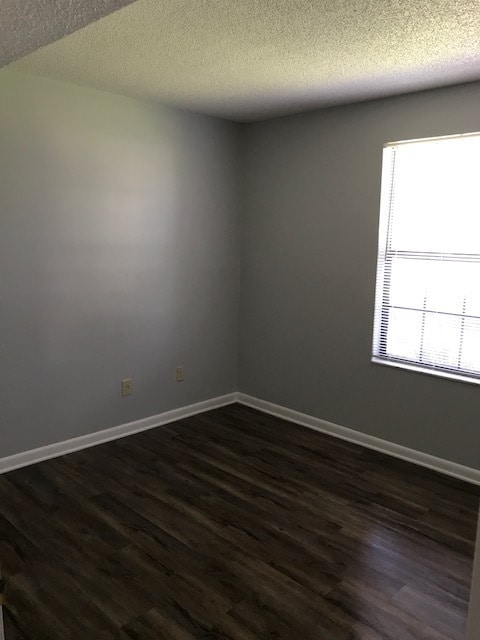 Building Photo - Coming Soon - 3/2 in Tanglewood
