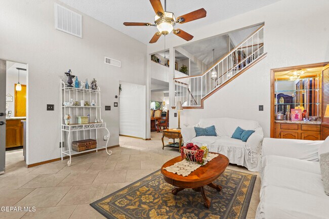 Building Photo - 851 Dulce Tierra Dr