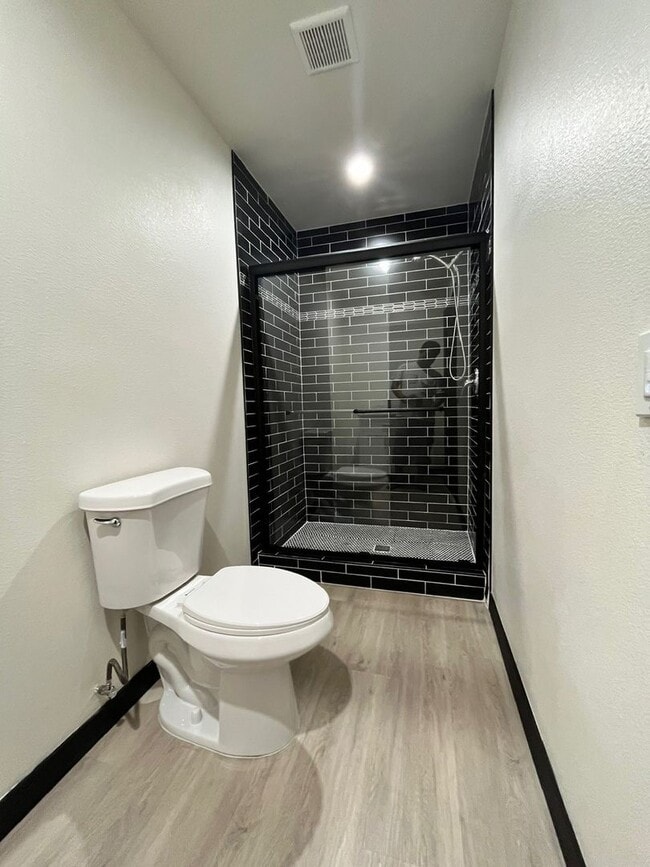 Building Photo - Beatiful and spacious Rental in Montebello for Lease