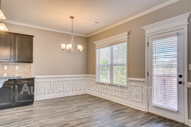 Building Photo - 848 Tyler Woods Dr