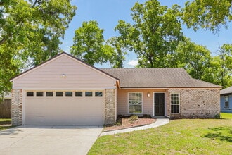 Building Photo - 8022 Loch Lomond Ln