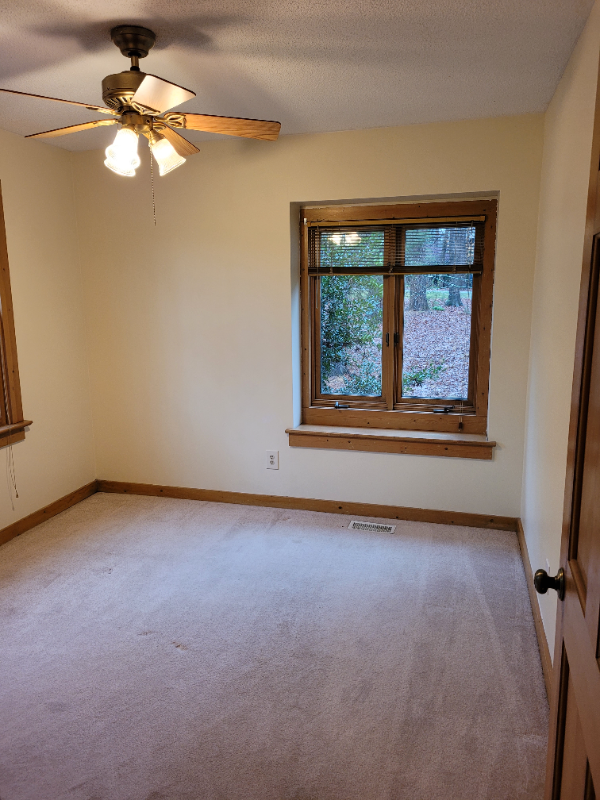 Building Photo - 5228 Troutman Ln