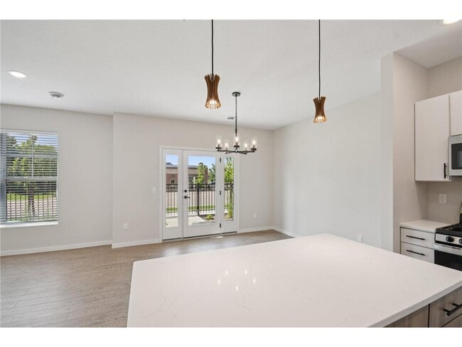 Building Photo - 4750 Ironwood Cir