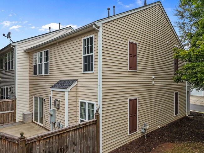 Building Photo - 7805 Jeffrey Alan Ct