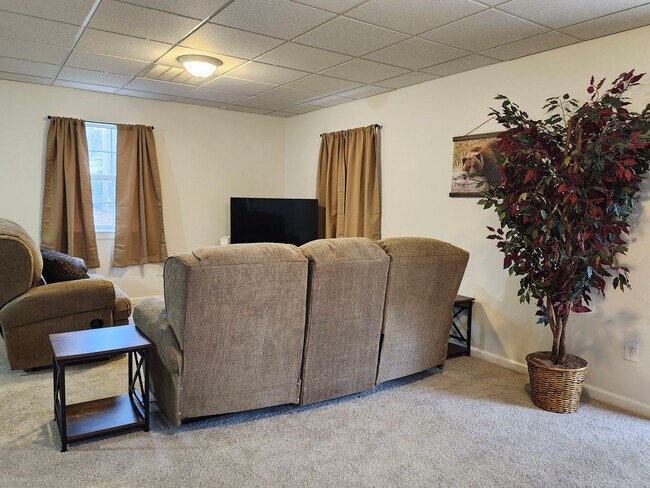 Building Photo - Spacious 3 bedroom 2 bath home in Chickamauga, GA