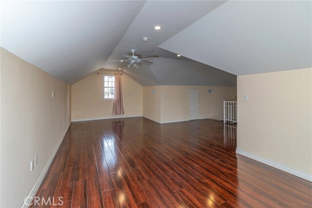 Building Photo - 10610 Nassau Ave