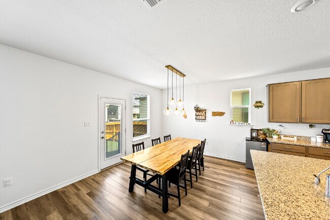 Building Photo - NEW RENTAL ALERT!!! READY NOW!!!